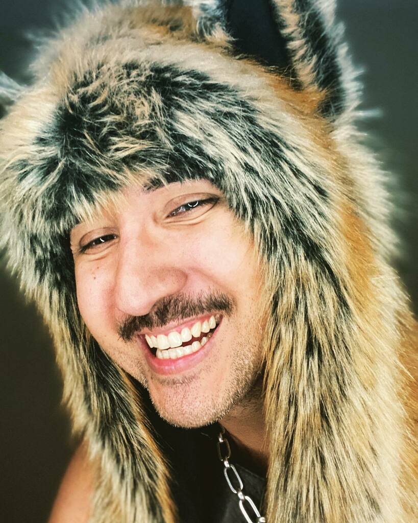 rude_RC's tweet photo. 🦊 When you need to brighten up your #quarantineattire with @spirithoods
Down to continue this hibernation until this is positively under control. #quarantineandchill tfo y’all!
#quarantinemustache #quarantinemusthave #lgbtq🌈 #lgbtquarantine #gayla… https://t.co/z7LDV8wdjI https://t.co/0VRM3q1B2k