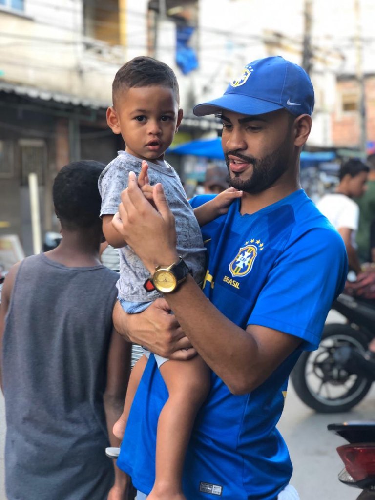 Carlin_Cavalera's tweet photo. Meu significado de AMOOR.. 🥰😍💙💛 https://t.co/4imm1vCLIJ