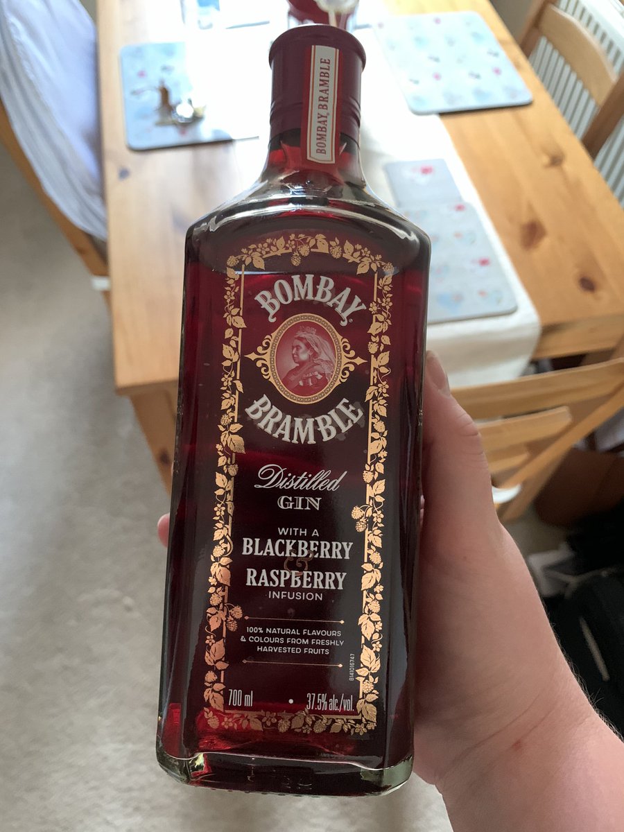 bworkman1990's tweet image. Treat myself to a little lockdown treat today... soooo gooooood! #gin #bombaybramble