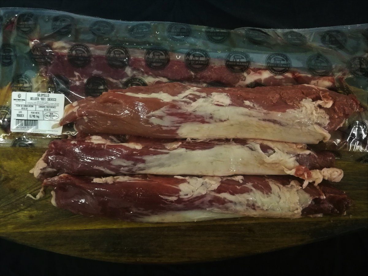 Un buen producto hace mucho en la cocina... ¿Quieres disfrutar de un buen solomillo ibérico de bellota? ¡Ven a visitarnos! 😊#sevilla #salteras