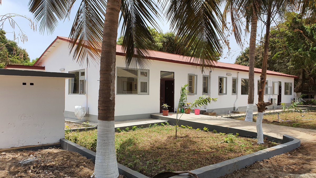TafNjie's tweet photo. #gambiadafaademdiyaakuyaa..First phase of Ndebaan clinic refurbishment completed in 2 weeks as it is being prepared for #covid19 treatment centre. Totally funded by @TAFAfricaFdn . @salieutaal @Fatushow @mayorKMC @MomarrTaal @CeoGcci @NenehNjie @oussosseh @BarrowPresident https://t.co/toechBcomU
