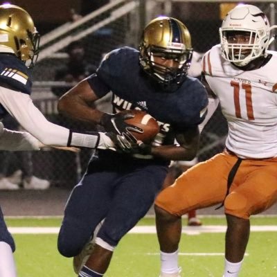 CHEEtdclub's tweet photo. #20 Jared Clark is our Senior of the day! A multisport athlete, he played free safety &amp; running back for AHS and was a Senior Representative on the Leadership Council. Majoring in computer science, Jared accepted an offer to play for New Mexico Highlands! @CHEEtdclub  @Goldzone_ https://t.co/EvXsEXP5ag