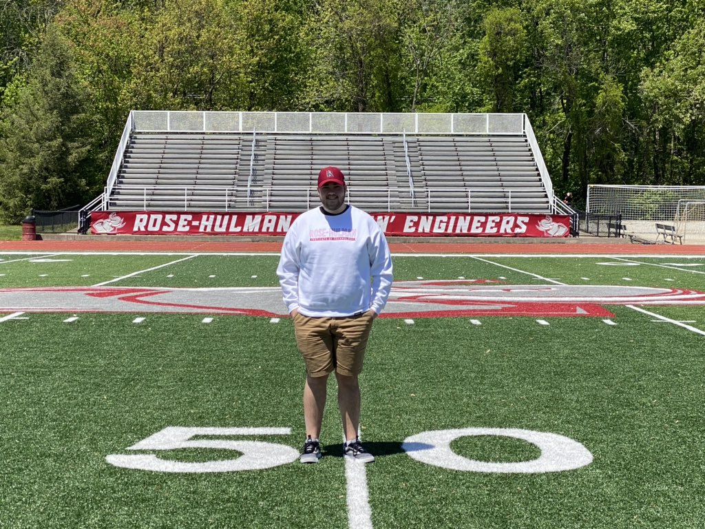 JLow696's tweet photo. Visited @RoseHulman to see where Sam will be heading in the fall. He is very excited to study Civil Engineering and play football. #feartheengineer @RoseHulmanFB https://t.co/EJTb1zm3Qx