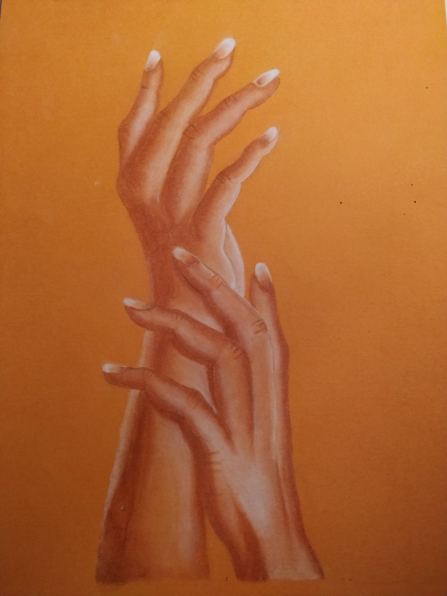 Natalichh23's tweet photo. He encontrado estas maravillas de 2° bachiller en dibujo artistico 😍🥺 https://t.co/FmyVejm7ij