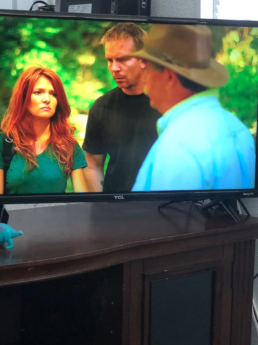 VRoldos's tweet photo. I love this show so much I bought both seasons. I hate that it got canceled @PatrickHTDoyle
#GhostMine https://t.co/c0yj9c4iN7