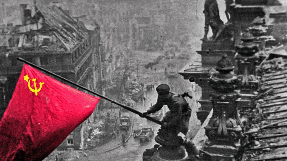 middle_middle's tweet photo. @WhiteHouse Are you out of your mind? Learn history and try to mention your nightmare-USSR #USSR #stoprewritinghistory https://t.co/XcU9p7M3l6