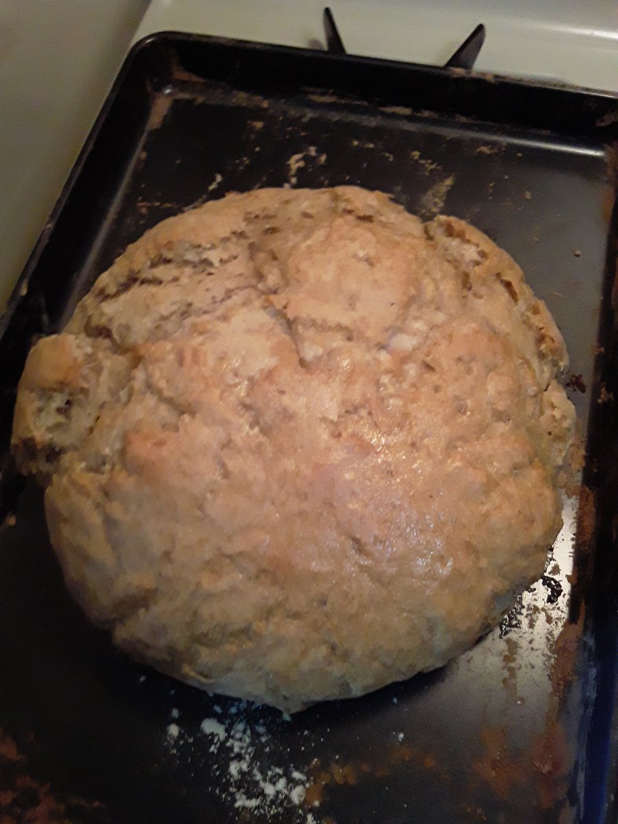 maechael1916's tweet photo. Large loaf, post oil brush (hand brushed, fuck that was dumb) and setting to finish. https://t.co/NRQdQlbj0y