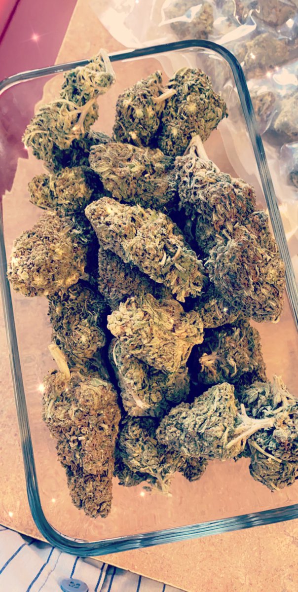 chameleoncbdinc's tweet photo. Check out the link use @_numberthreeRB code khiry33 https://t.co/QttLW784xq #hempoz #oz #covid #stayhome #texas #MothersDay https://t.co/gdWbX6bMdC