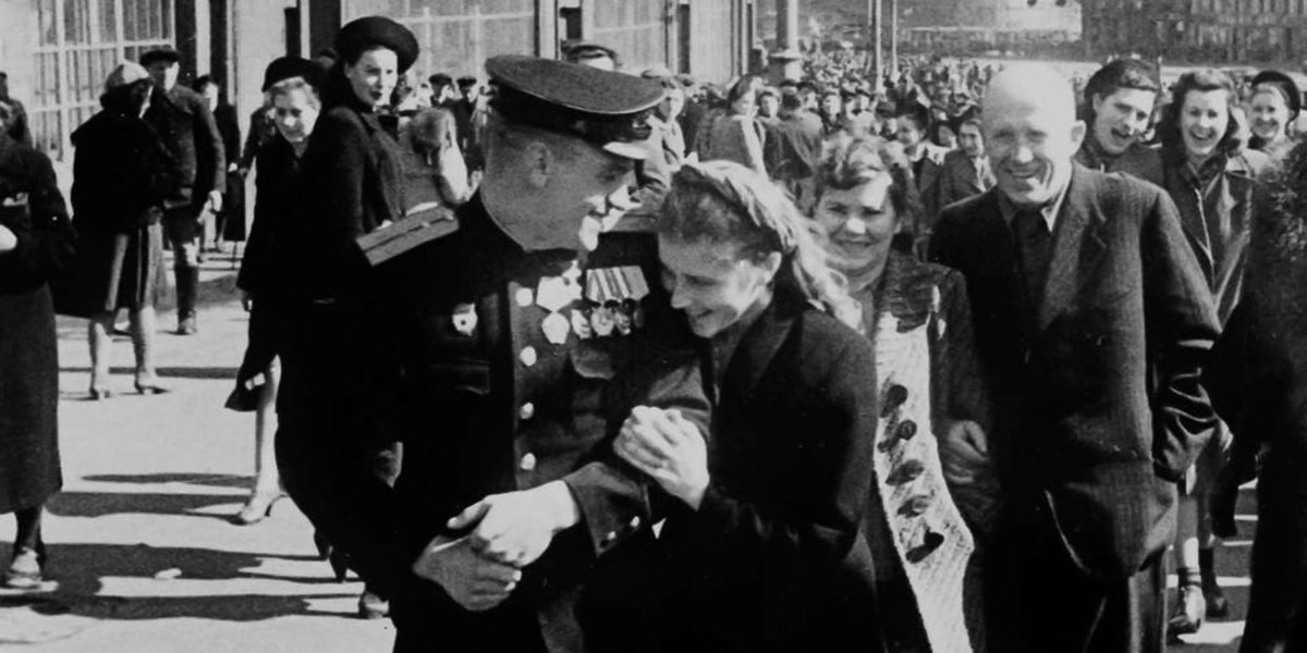 moscowgov's tweet photo. Gorkogo street. 75 years ago this day
#OldMoscow #Moscow https://t.co/SgNVBGU2r6