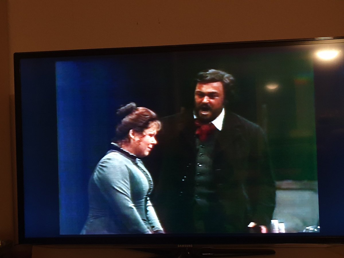 UEhrensberger's tweet photo. How times have changed: Renata Scotto and Luciano Pavarotti are not looking very convincing as young lovers according to today's taste, but singing like gods #LaBoheme #MetOperaonDemand #StayAtHome https://t.co/NCRUPbhTIK