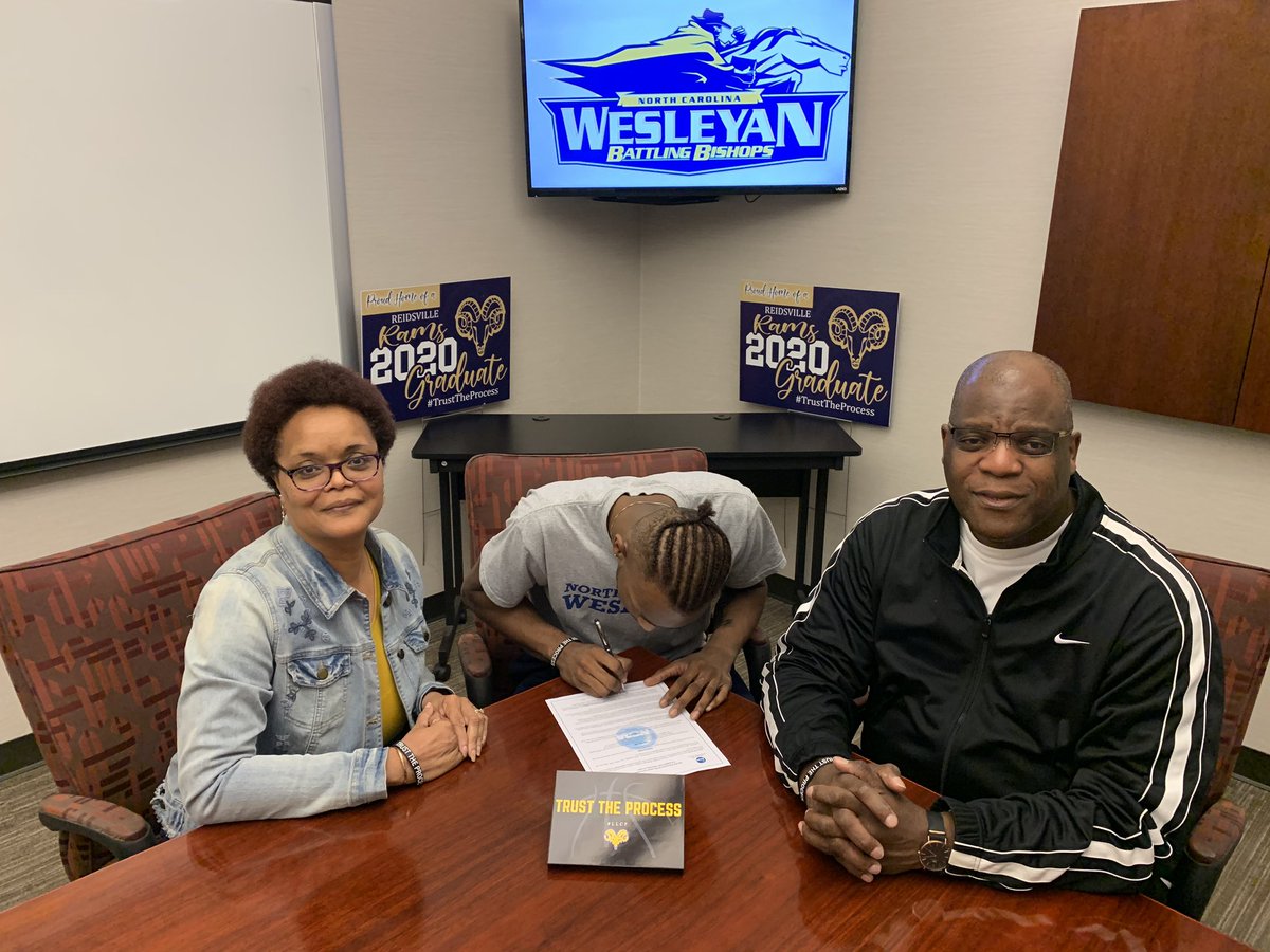 Jacobballer598's tweet image. Wanna thank everybody who’s supported me and been there with me all the way 🖤 110% committed 🔵🟡 #GOBISHOPS, Trust the process #LLCP 🕊