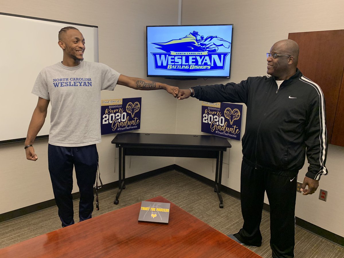 Jacobballer598's tweet image. Wanna thank everybody who’s supported me and been there with me all the way 🖤 110% committed 🔵🟡 #GOBISHOPS, Trust the process #LLCP 🕊