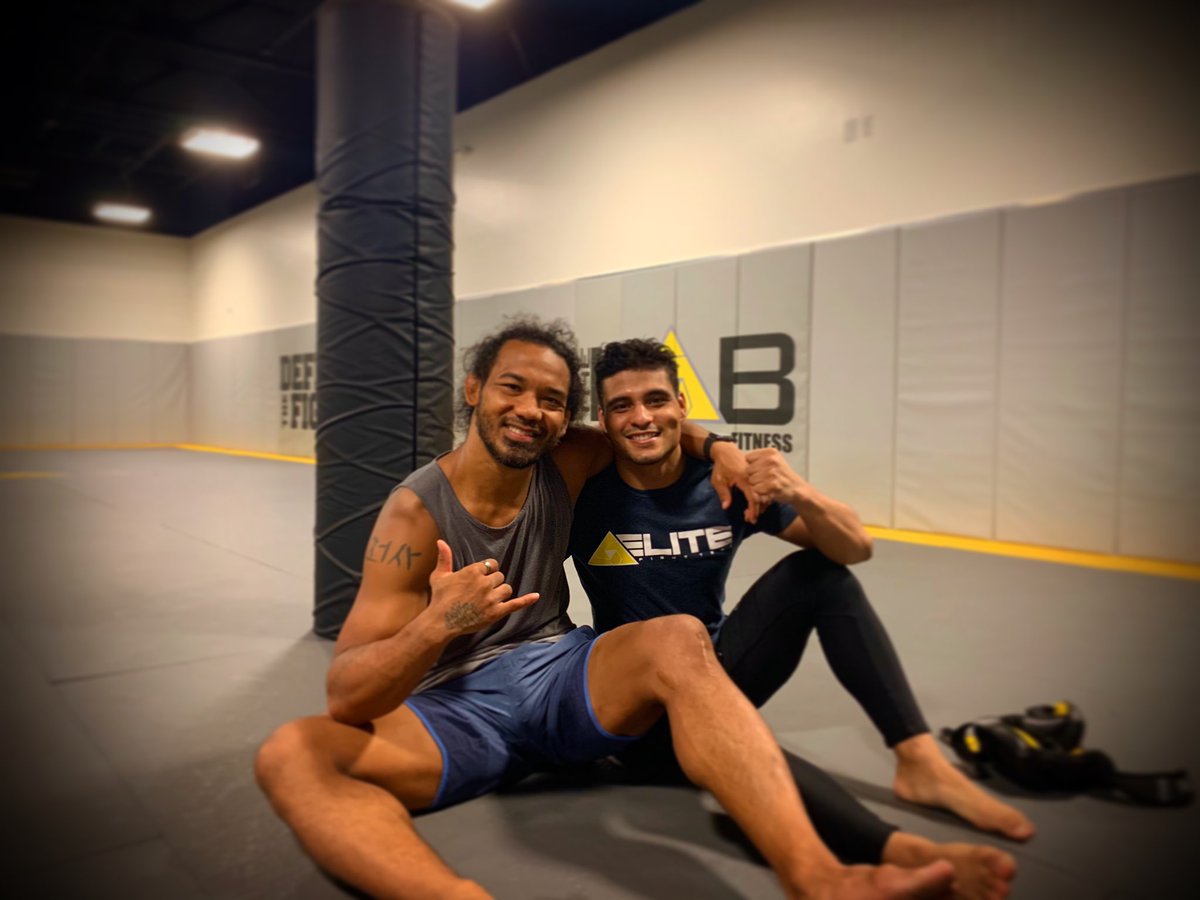 Always fun sparring @bensonhenderson and it’s always fun getting my legs kicked off my body from him 😂✊🏾. This is literally my second home im blessed with everyone that pushes me through this journey 🙏🏾. #mmaLab #twitch