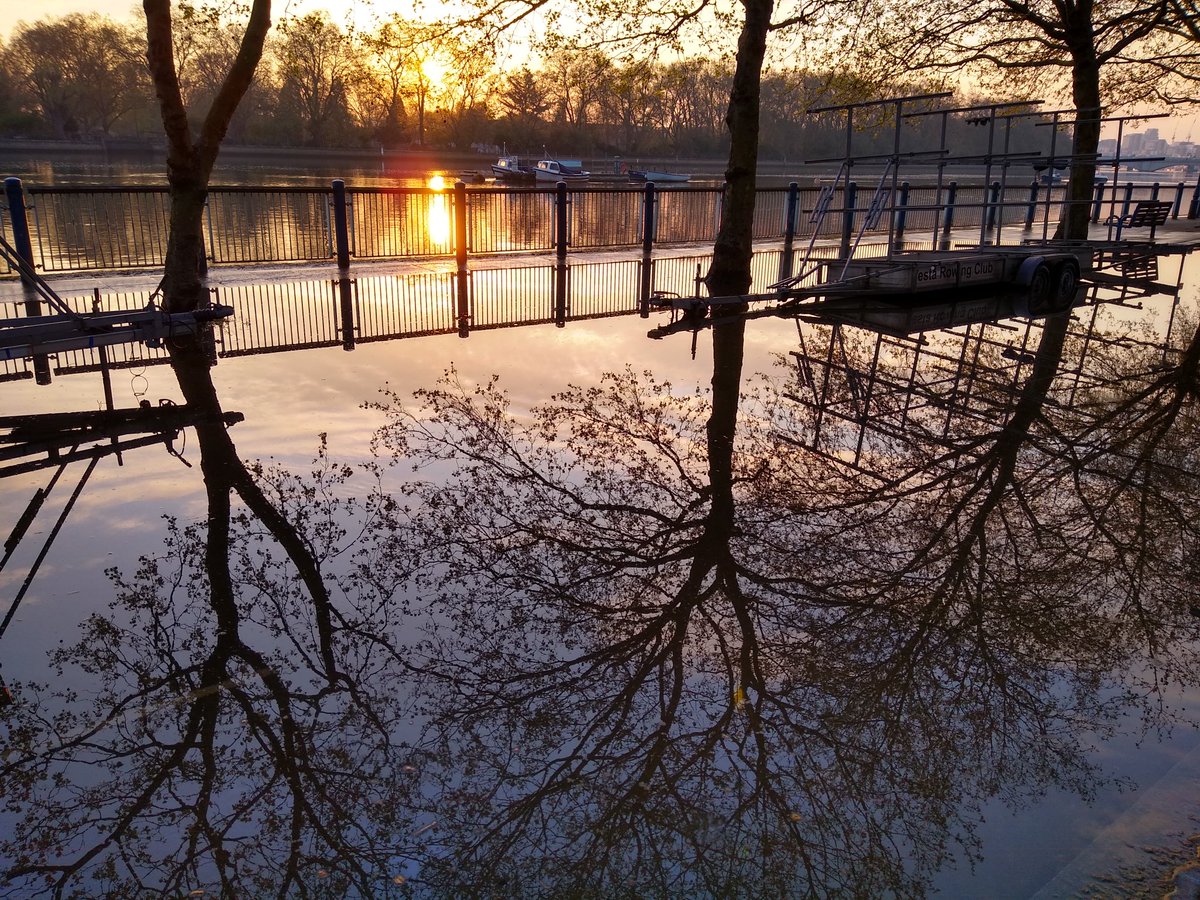 Philiai's tweet image. Just discovered the exquisite Schadenfreude of @putneyhtc. Just to catch up, this was last month...