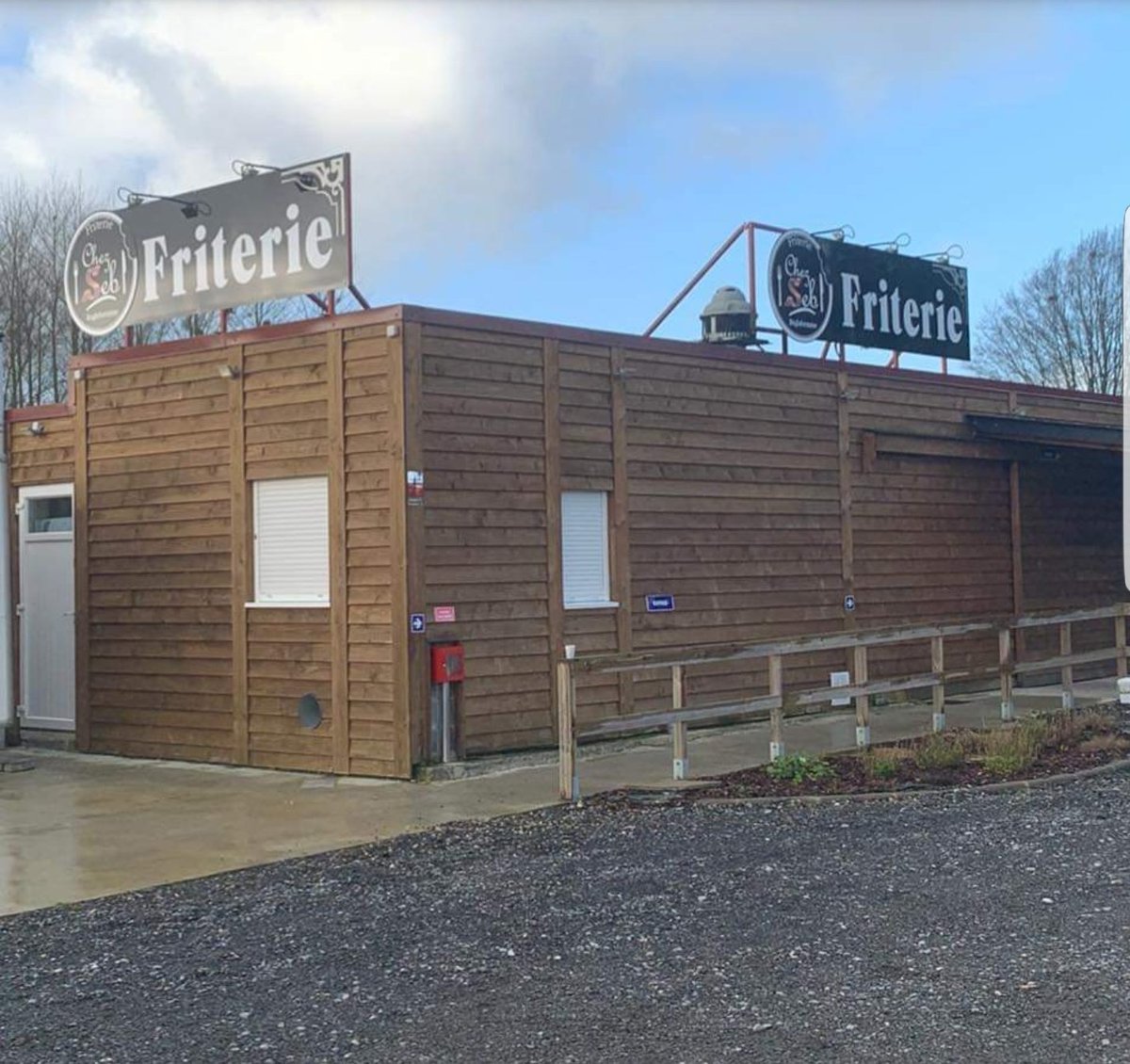 Chris5973's tweet photo. Ré-ouverture de notre friterie "Chez Seb"👍🍟🍟👏🤩
#englefontaine
#Deconfinement11Mai https://t.co/KQgw4yyvtP