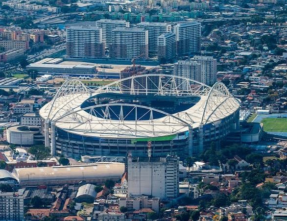 Tihenri_'s tweet photo. Nilton Santos e sua inspiração: o Estádio da Luz https://t.co/pxRZ8Nzgpg