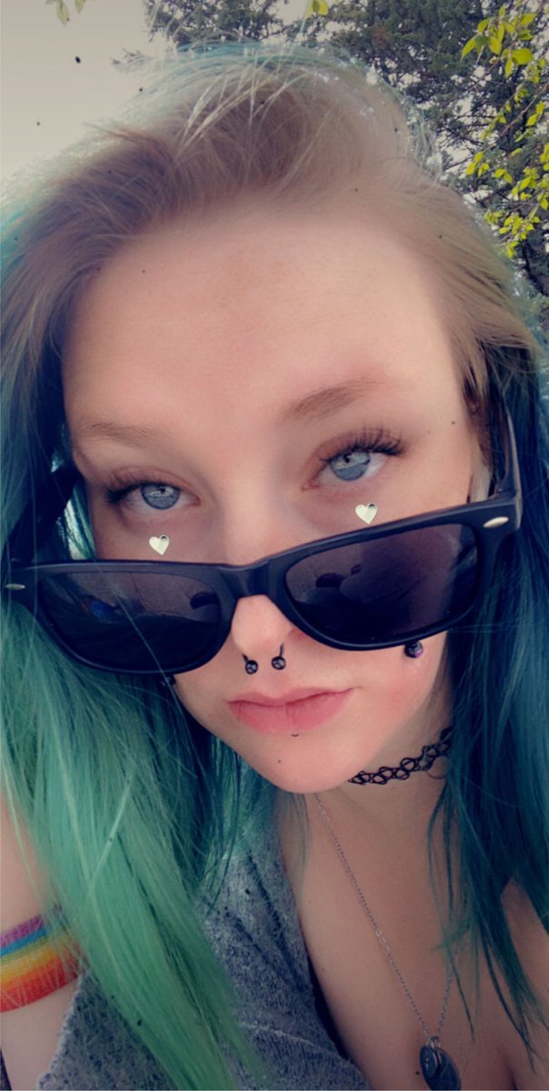 GoddessLunr's tweet photo. I just want a Queen Size day bed that fits perfect in my sunny gorgeous room. Like. Wtf. Goddamn.
#bratproblems
| FinDomme Brat | https://t.co/7kT1vHYMgv