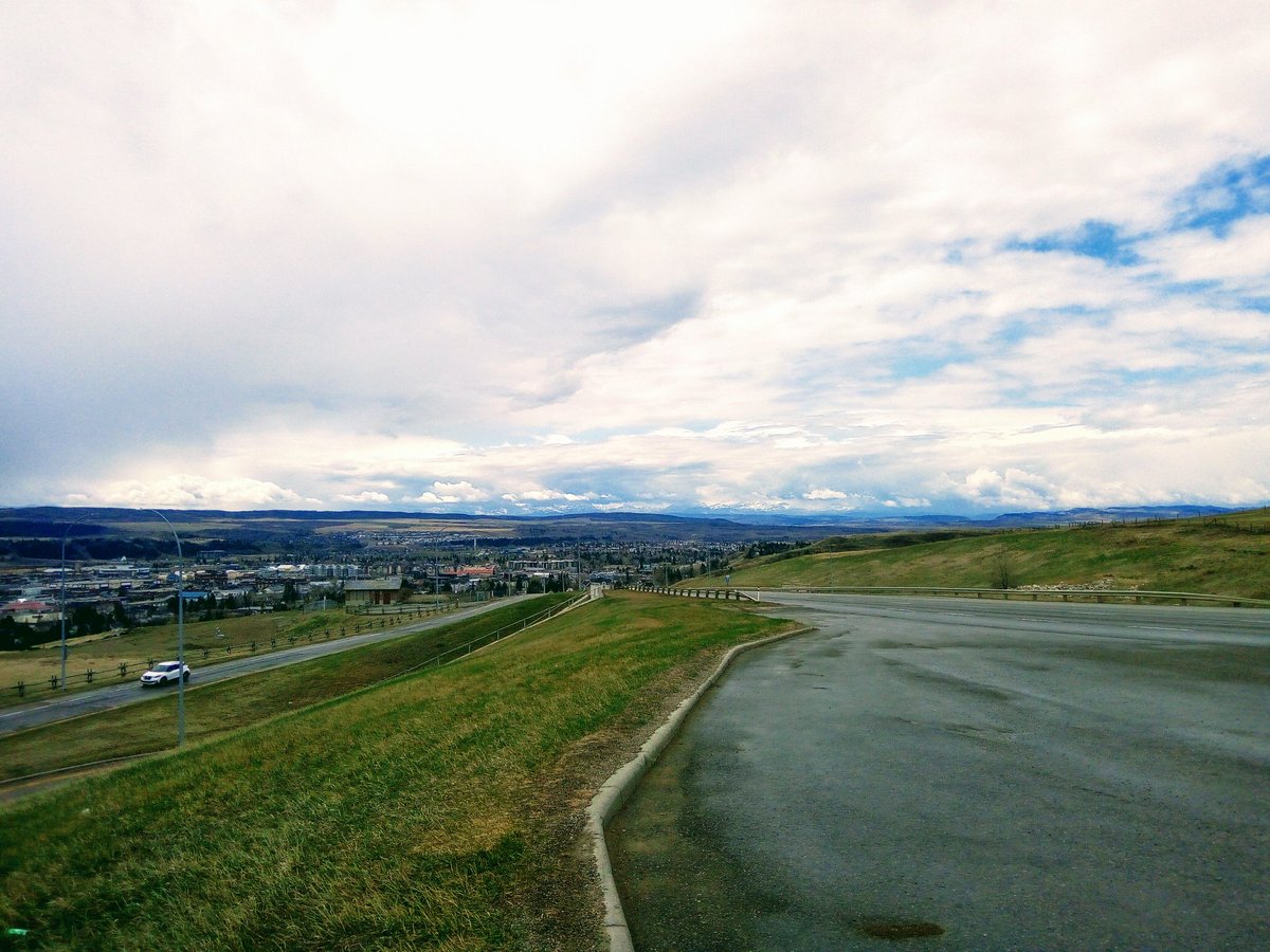mmncit's tweet photo. Short weekend road trip to Cochrane https://t.co/Ljekx1oloD