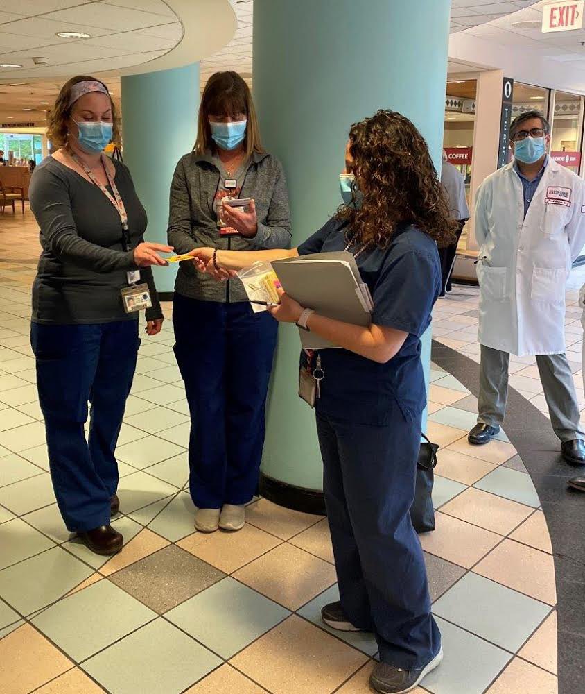 Ride4Lungs's tweet photo. Amidst the COVID-19 pandemic, #RHBE is giving back to those who give the most. As a token of our appreciation, we gave @wawa gift cards to the frontline workers at @foxchasecancercenter. They are our heroes, and we appreciate them being #InOurCorner! https://t.co/wtEWuFiHQp
