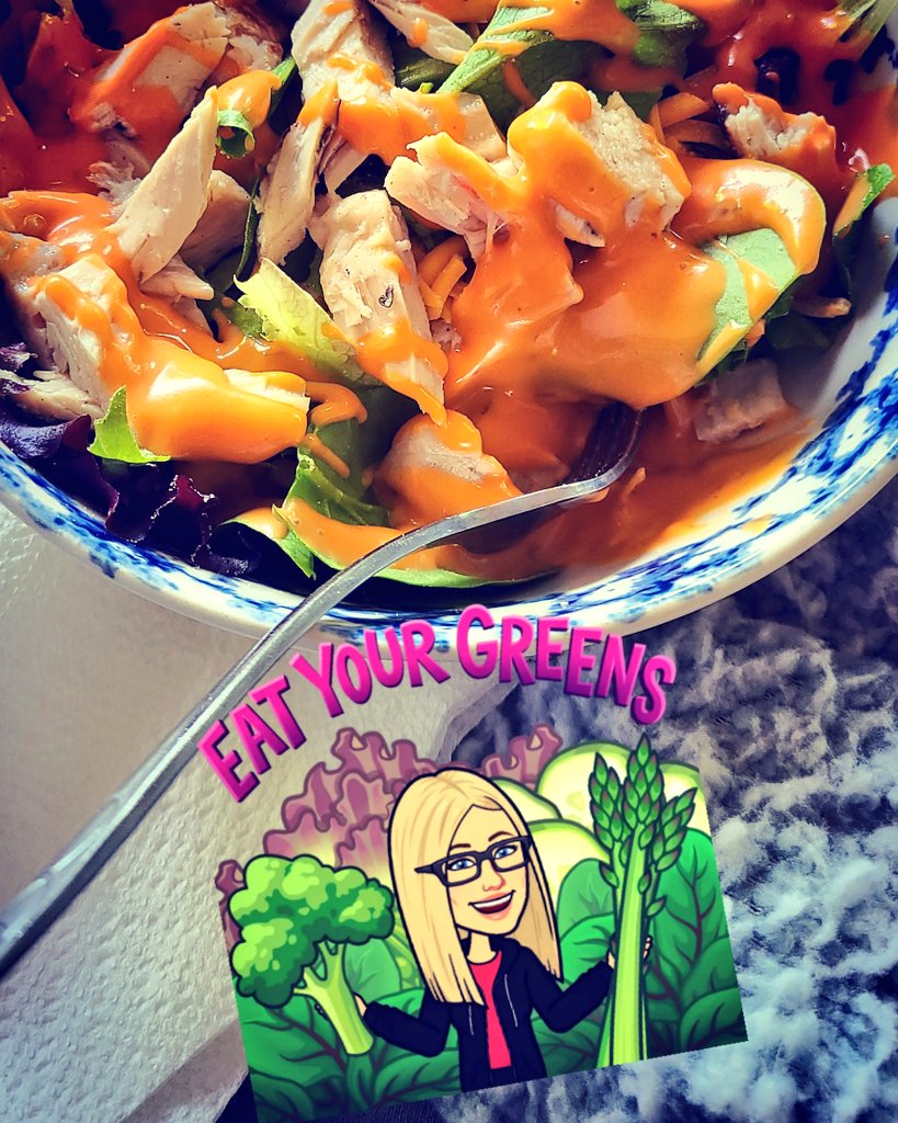 j_leanda's tweet photo. Breakfast.... missed it! Lunch.... skipped it!! Dinner.... to early for that!!! So we'll just say it's an appetizer for dinner tonight 🤣 does that count?? At least it's a salad 🥗 rite?? However I think the rotisserie chicken I added seemed to out weigh the greens! https://t.co/R21wBxI9a2