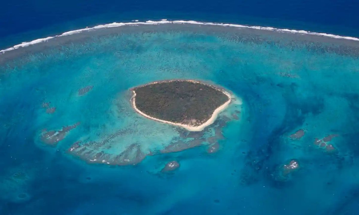 5 The Guardian has unhelpfully illustrated Bregman's article with a photo of the wrong island. There are two 'Atas in Tonga: one is a cosy atoll near Nuku'alofa, the other is the remote & precipitous place where the castaways ended up.