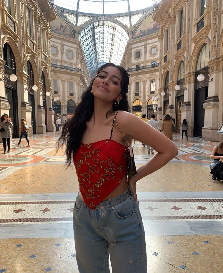 BRXKENGXIRL's tweet photo. 𝐿𝐼𝐵𝑅𝐸 𝐶𝑂𝑀𝑀𝐸 𝐿’𝐴𝑅𝑇. https://t.co/jMXMkp05bH