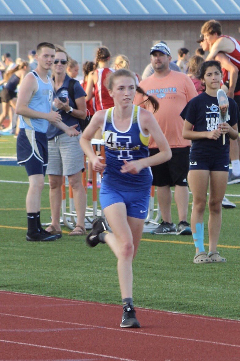 jstuckey22's tweet image. Rachel Bycroft should have walked the stage today ⁦@iolahighschool⁩ as a high school graduate!!!
So proud of my niece!
#XCState
#TrackState
#HSGraduate
❤️U