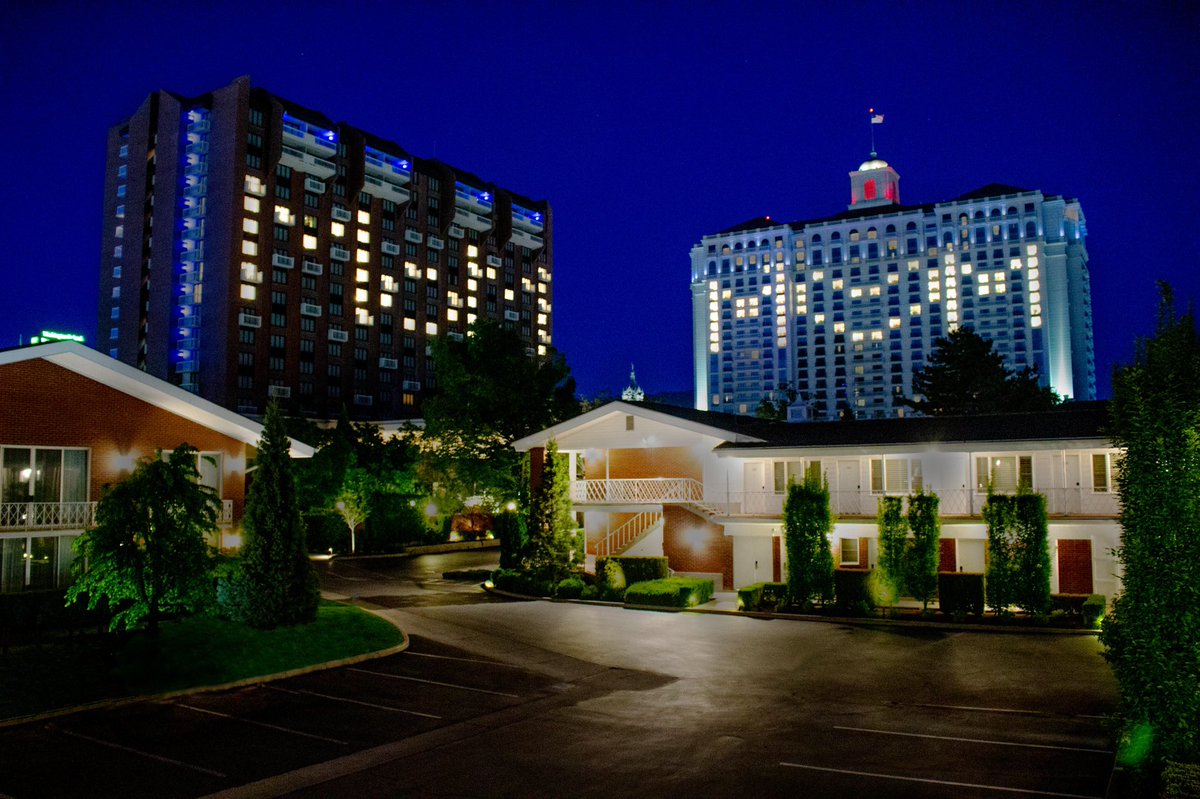 GrandAmerica's tweet photo. While we are not hosting our Mother's Day celebrations this year,  we have fond memories of many wonderful Mother's Day events and look forward to when we can celebrate with our guests again. We wish you and your loved ones a Happy Mother's Day. 
 #SaltLakeStrong #LightsOfLove https://t.co/dsV9pLqK1Q