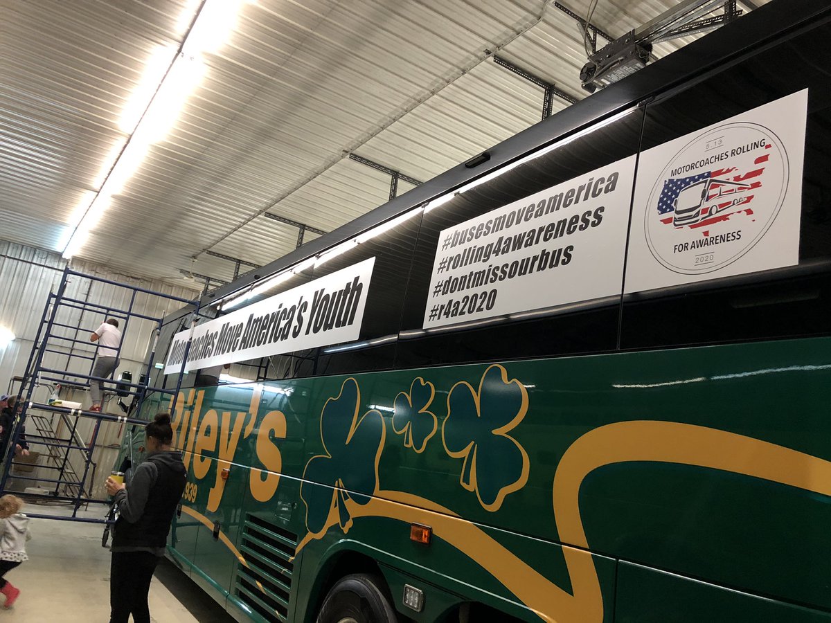 RileysTours's tweet photo. Preparing for Monday’s departure.  #busesmoveamerica #r4a https://t.co/dRHreNQSO7