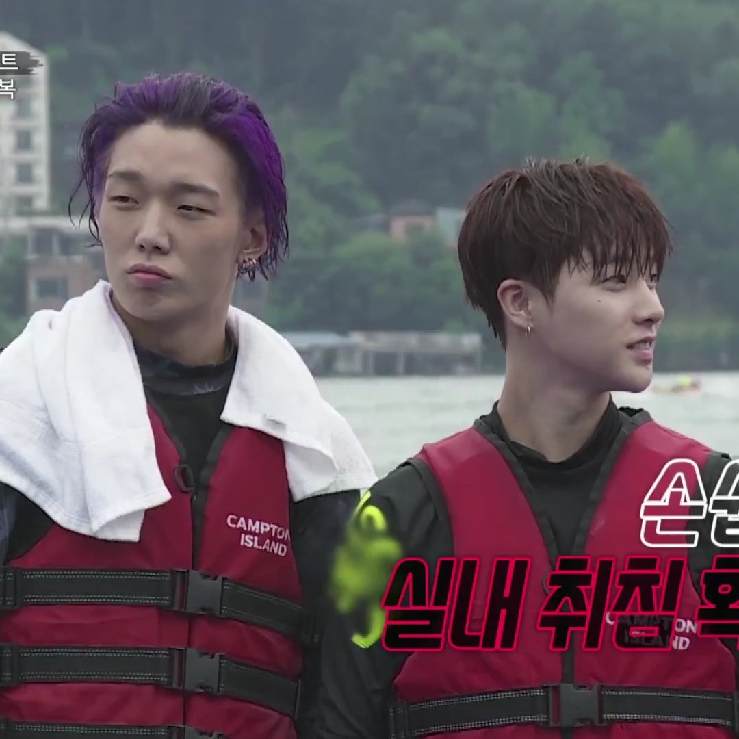 kimbobhwan's tweet photo. Broad shoulders. Wet looks. Indomitable pair.

#BobHwan #JinBob #밥환 #진밥 #BOBBY #JAY #김지원 #바비 #김진환 #バビ #ジナン https://t.co/isSxggjxdh