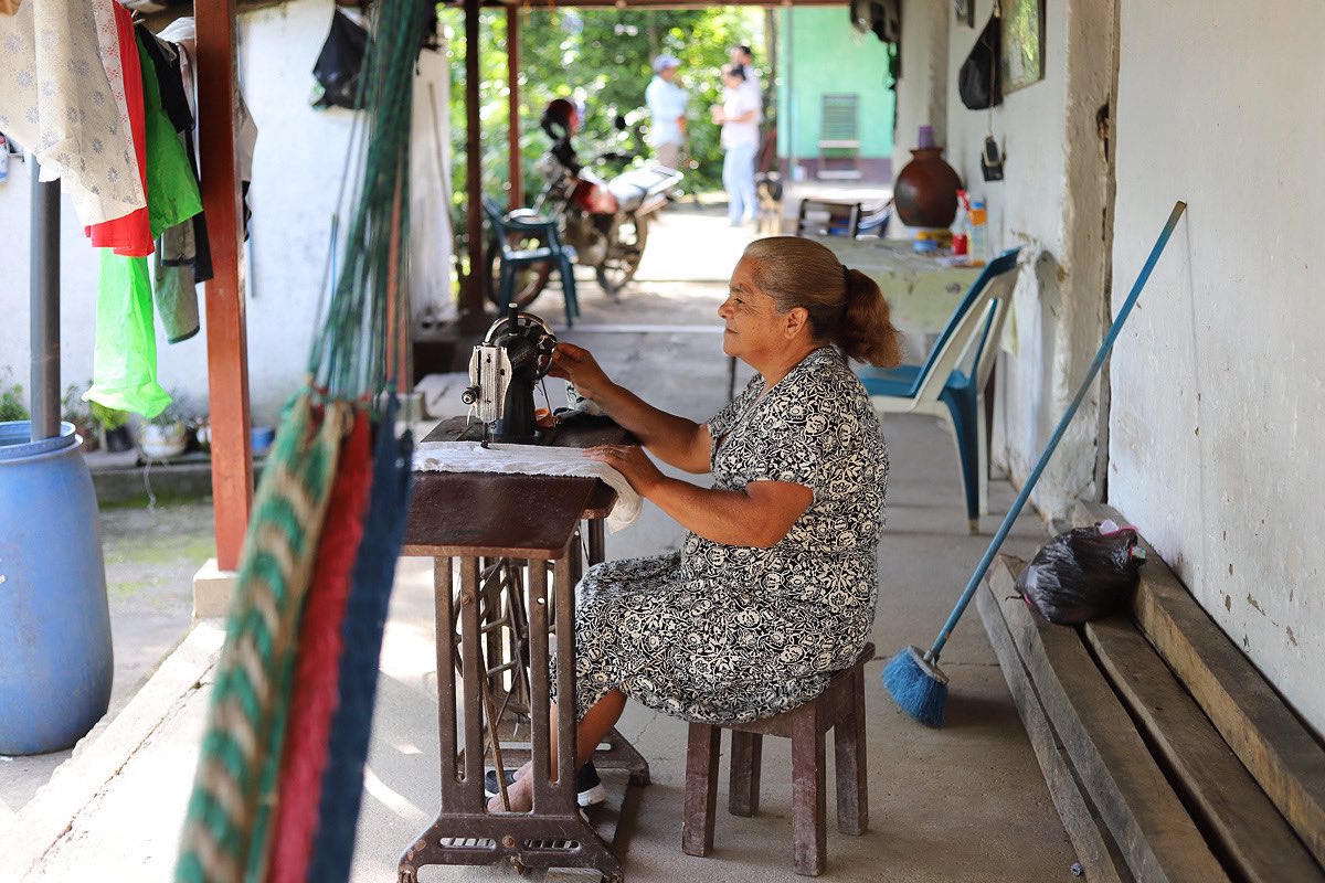 Fatima Lopez: Mother, Coffee Quality Expert, Continuing her mother Rosario’s legacy. “My mother is the fundamental pillar of my life. Her optimism in all areas . . . is my inspiration. You will never see her defeated &amp; she always has a word of encouragement for each of her kids.”