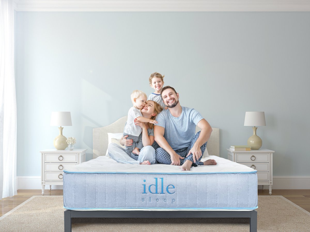 IdleSleep's tweet image. Families love Idle. Save 20% and get 2 FREE pillows if you order today. 🤍💤
.
#SleepIdle #MadeInUSA #JustAddSleep #NightNight