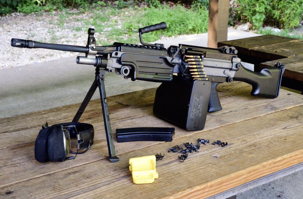 M 60 оружие. M246 пулемет. Пулемёт калашникова рпк 16. Пулеметы 5. Тип 99 пулемёт.