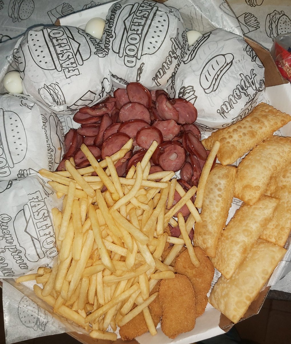 DosUniso's tweet photo. Sair de casa pra que? Levamos o lanche até você 😉
Aproveita pra dar aquela moral pra mamãe 🥰 https://t.co/WNI2YZNBXU