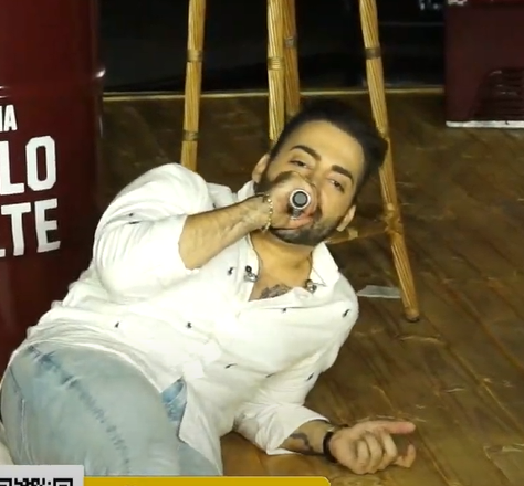 guilhermebenuto's tweet photo. 3 horas de live e como estamos #RafacomGeb #guilhermeebenuto #sunsetnorancho #GeBBrahmaLive
RAFAKALIMANN FEAT GUILHERME E BENUTO https://t.co/owH3xYstAh