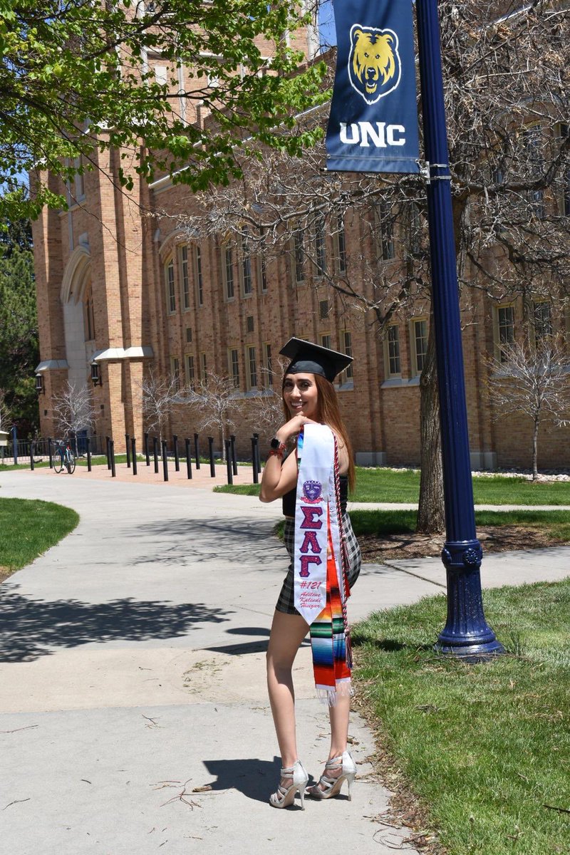 la___adi's tweet image. Alumna ✨💓 #GammasGraduate #LatinaGraduate