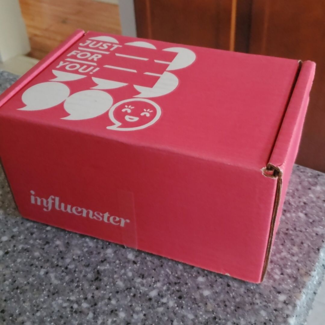 ghart's tweet image. The #springvoxbox has arrived! influenster.com/deeplink/photo…