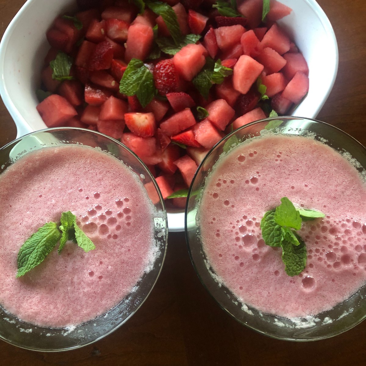 CherieInDC's tweet photo. Dammit itβs spring, even if it feels like itβs winter, and thatβs what Iβm going with! #watermelonvodka https://t.co/xO8lFZudNm