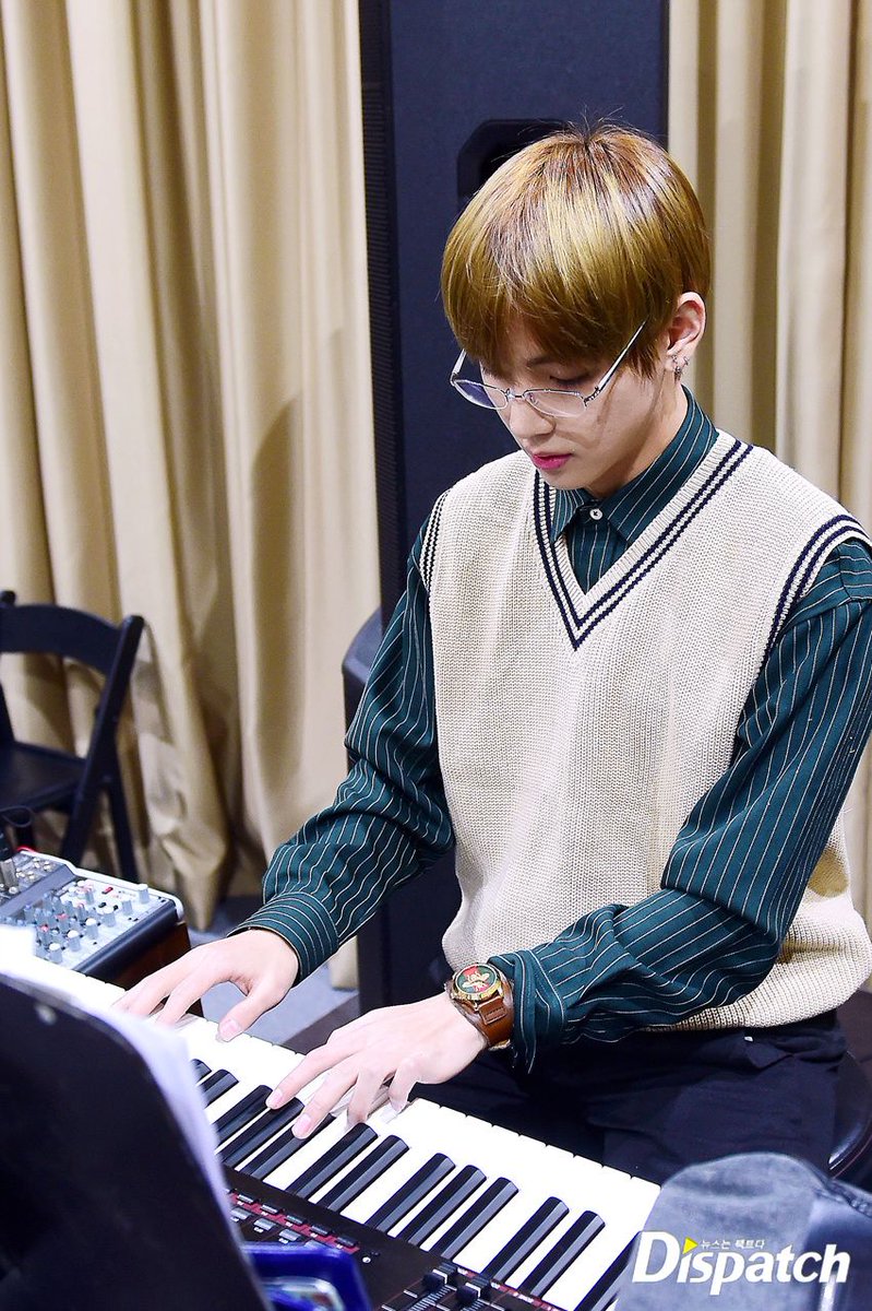 He's gonna teach u how to play the piano
