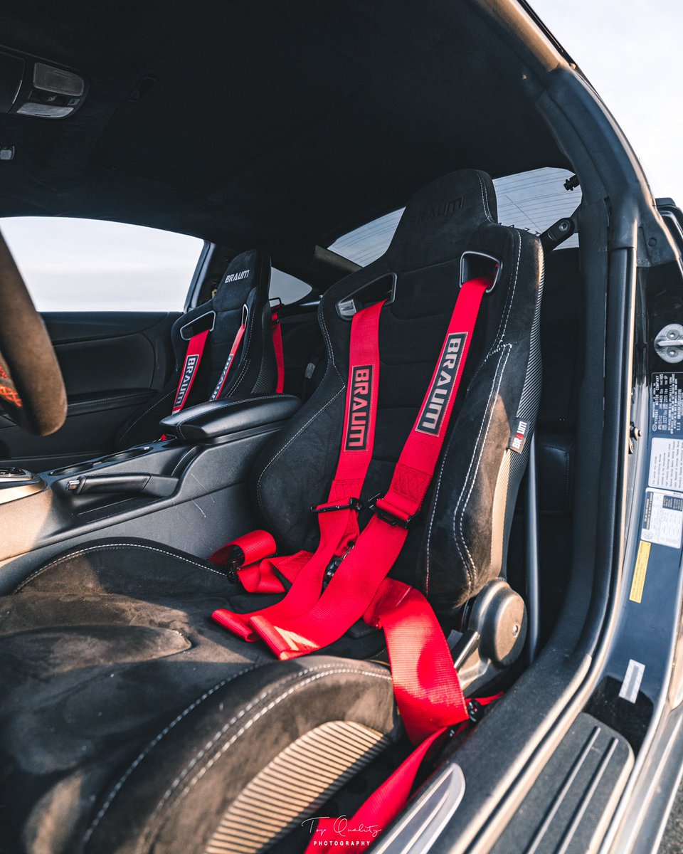 topqualityimage's tweet photo. Interior shots 

#braum #interior #racingseats #carbonfiber #genesiscoupe https://t.co/SNT1rfPhm5