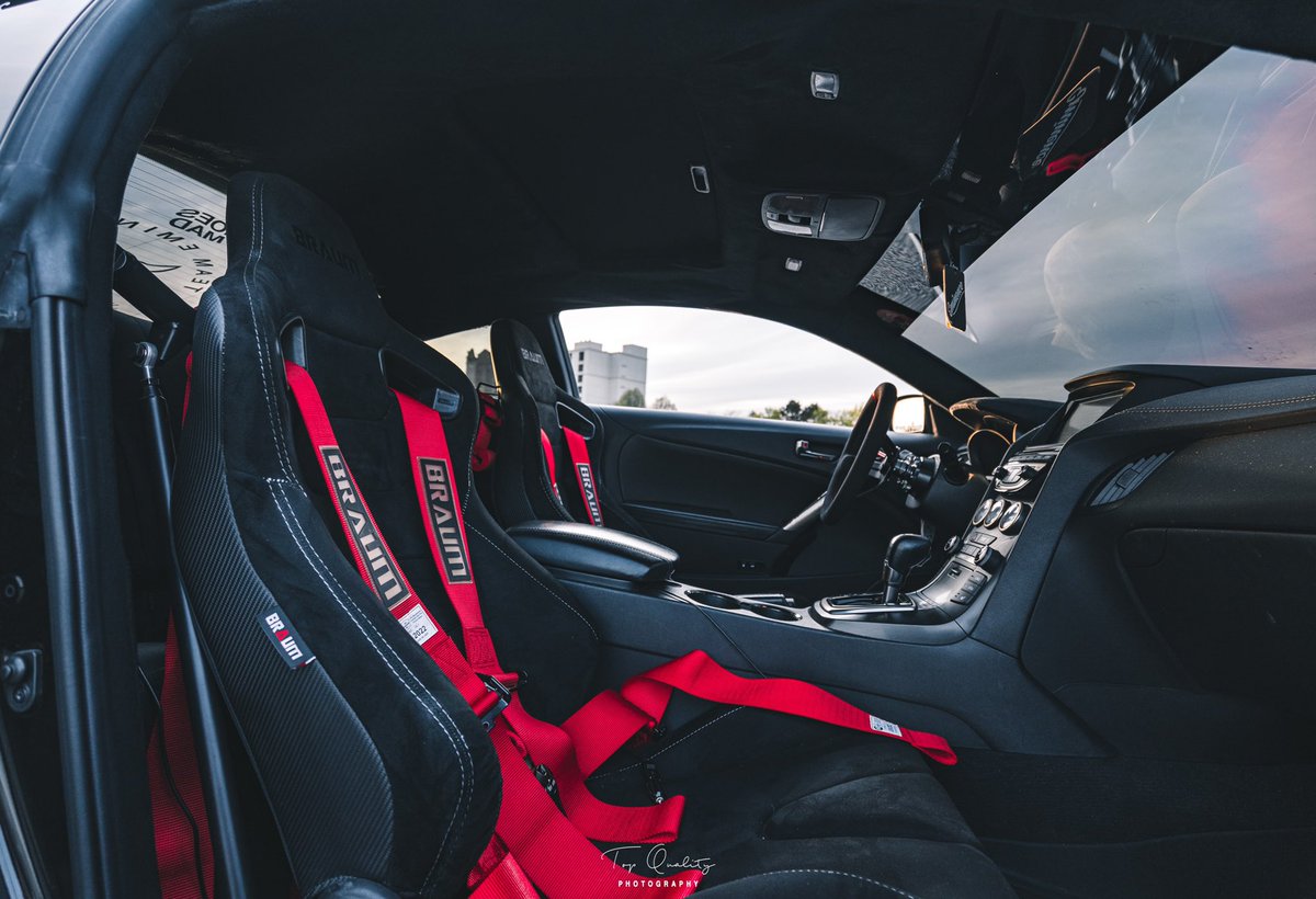 topqualityimage's tweet photo. Interior shots 

#braum #interior #racingseats #carbonfiber #genesiscoupe https://t.co/SNT1rfPhm5