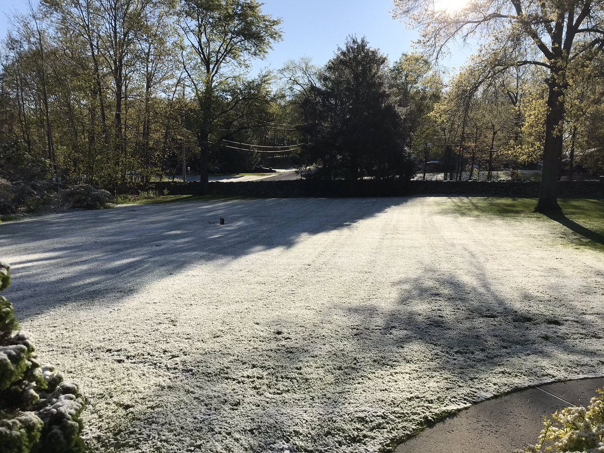 FireStormDerby's tweet photo. Snow in May?  Crazy!!! https://t.co/NDYNJeTBjW
