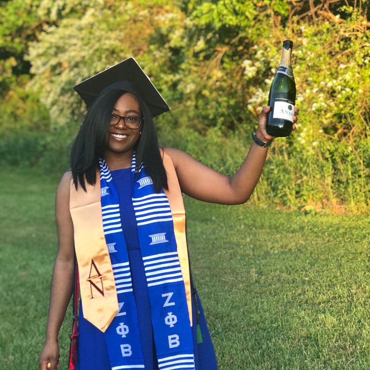 miss_tarqueen's tweet photo. IMMA GRADUATE 👩🏾‍🎓🥂🥂. 
#gsgrad20 #ZETAgraduate  #FirstGenerationGrad https://t.co/Dq4gUf3TQe