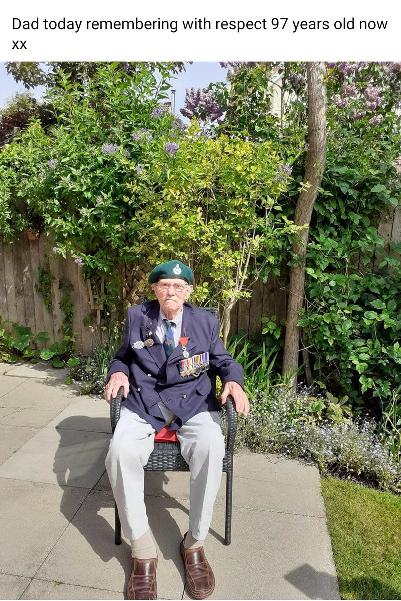 47_commandos's tweet image. #ChuckHarris sat alone yesterday celebrating #VEDay75 #MarkPacker with his granddaughter and also #HarryPrescott and #KenParker #47RMC