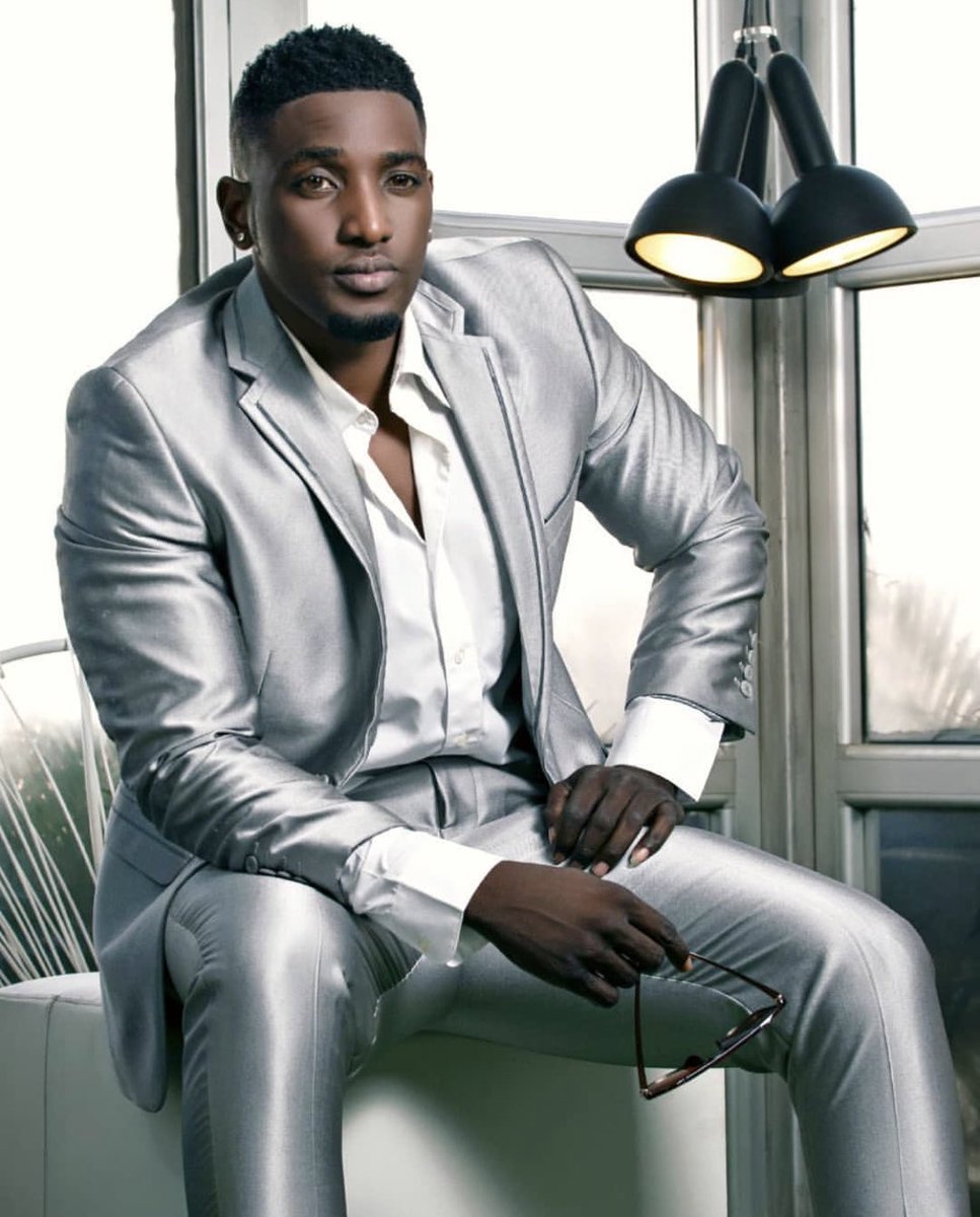 marcalainb's tweet photo. Se pa poum afiche ou non brother men apa polisye a te konn pase nan @banjHT 🤣.
@unitystudioht gen pou metem nan nan pwoblem oui mezanmi. Depi yon moun pase nan Banj se mw yo soti pou bay responsab. 😂😂
MDI NOU SA DEJA: 🗣BANJ PA MW SELMAN! https://t.co/wbGSd6tXHU