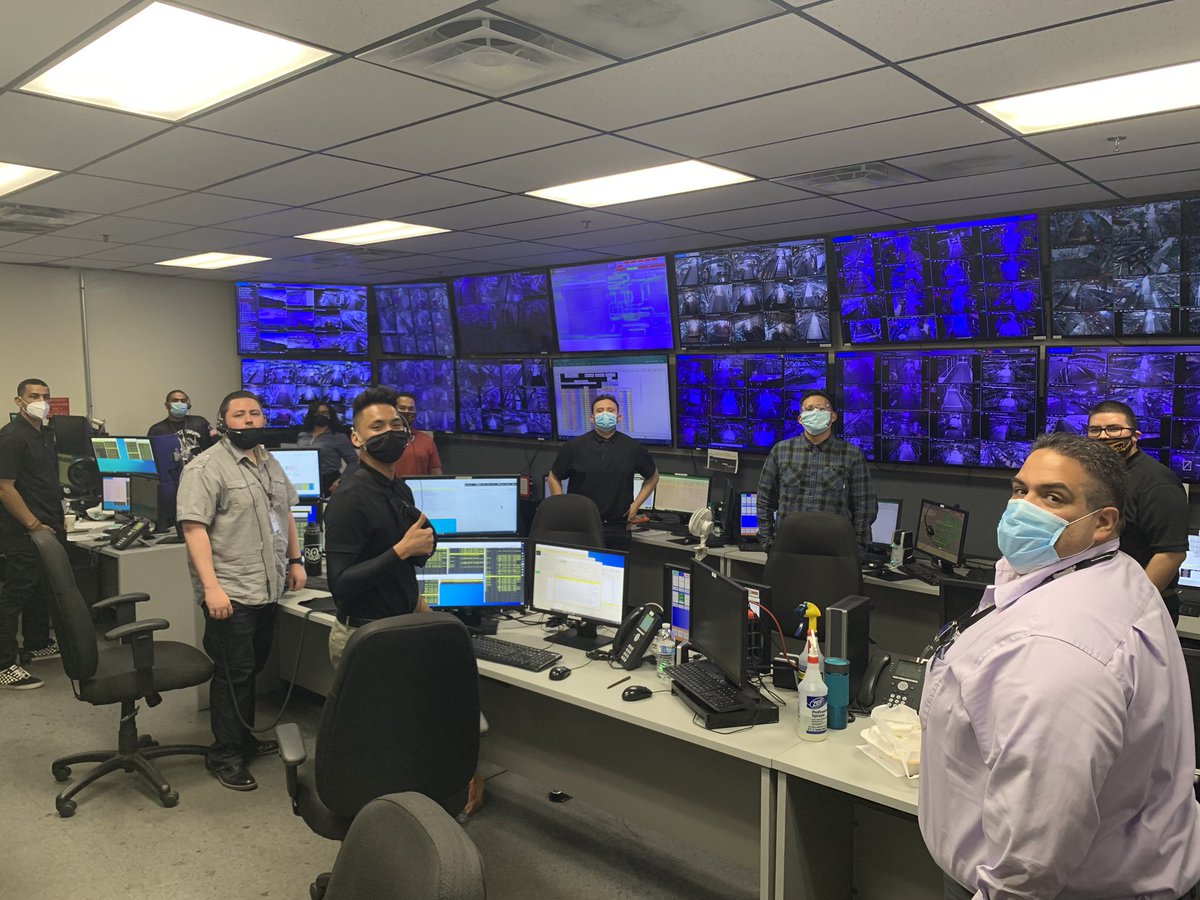 Elia Luna tweet media