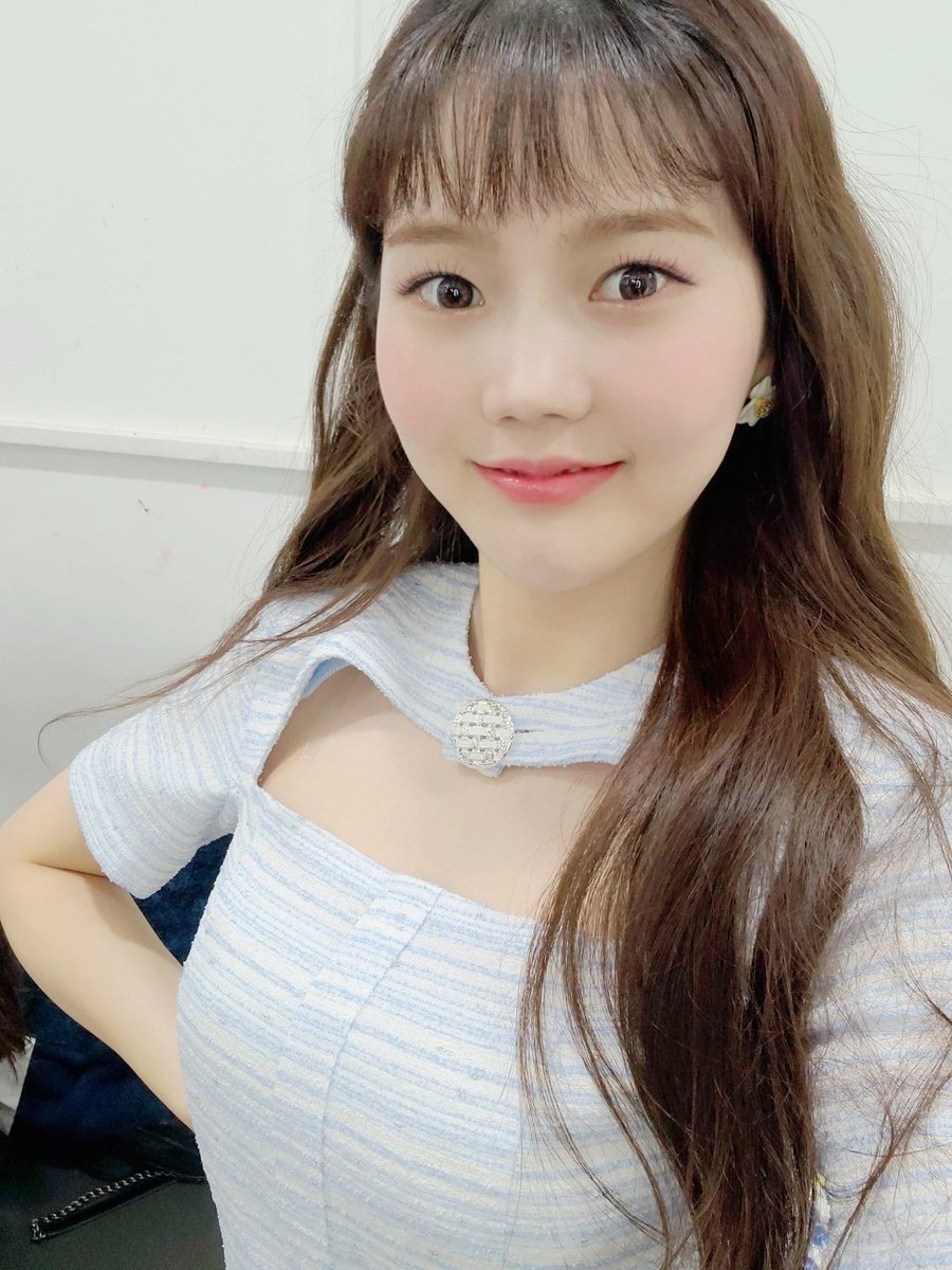 WM_OHMYGIRL's tweet photo. [#캔디가왔어효] 미라클 오늘 하루도 즐거운 하루 되도록 쩡이가 응원해주께효😀
늘 고마운 마음 담아 아껴줄거얌 우리크리들♡ 
덮효 깐효 덮효 깐효 😀 https://t.co/g0EjXXctze