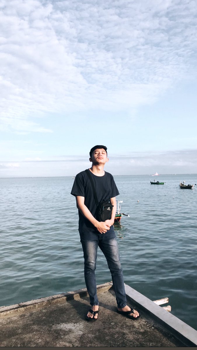 Apalah arti rindu tanpa temu 😢