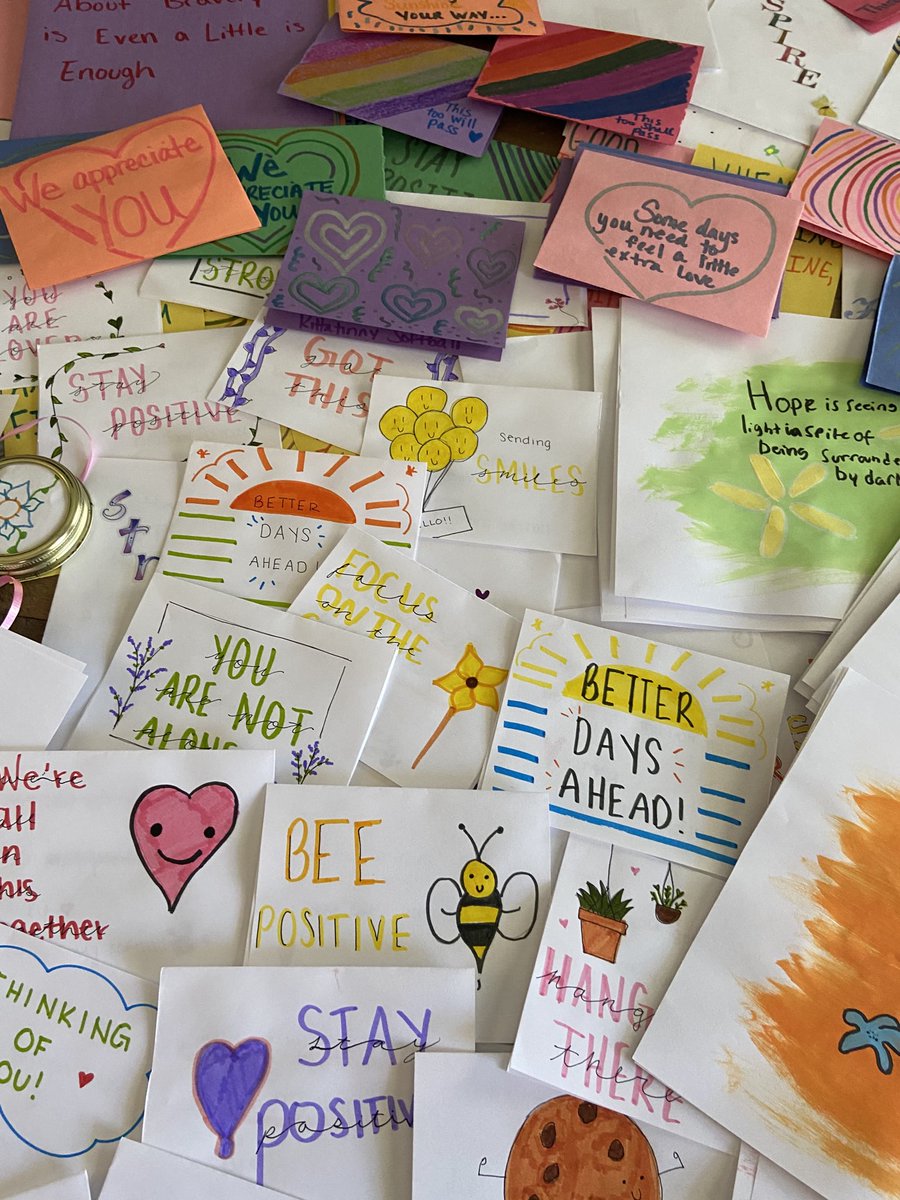 softball_krhs's tweet photo. Just shy of 400 cards, pictures &amp; words of encouragement delivered to Karen Ann Quinlan and Bristol Glen. Lady Cougars 🥎 giving back &amp; spreading some love ❤️ #Thisiskrhs #cougarpride #Family ⁦@KRHSBosworth⁩ ⁦@KittatinnyAD⁩ https://t.co/mr5ro2LzRU