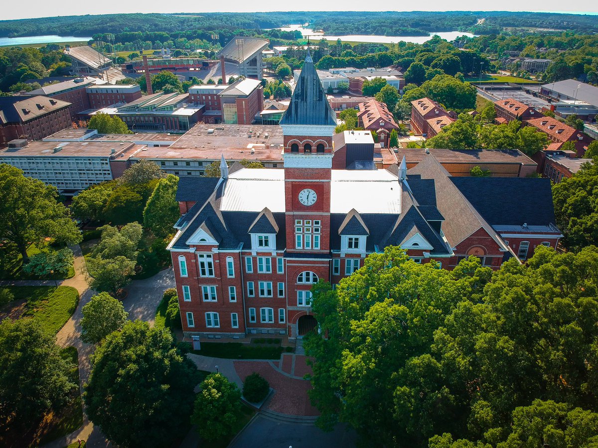 JRolack1's tweet photo. I used my drone to take photos of Clemson’s campus today. Clemson has such a beautiful campus🧡💜 https://t.co/SZxqCiirss